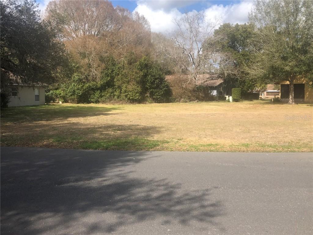 6085 Beechwood Dr. #163, Dade City, FL 33523