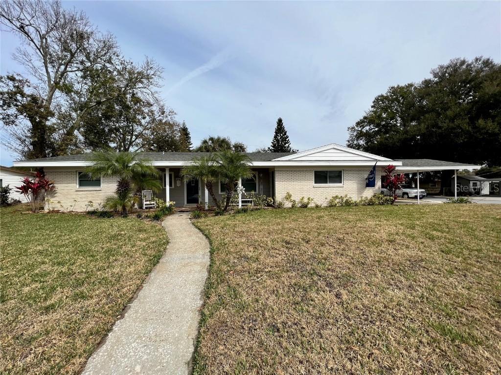 2023 Leisure Dr., Winter Haven, FL 33881