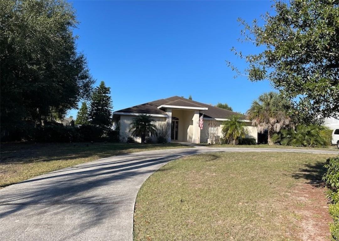 1025 W Lake Hamilton Dr., Winter Haven, FL 33881