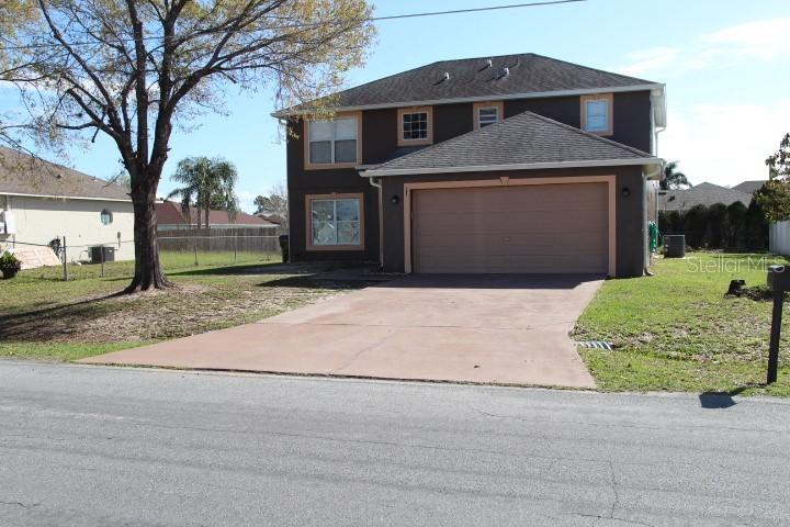 911 Cambridge Ct., Kissimmee, FL 34758