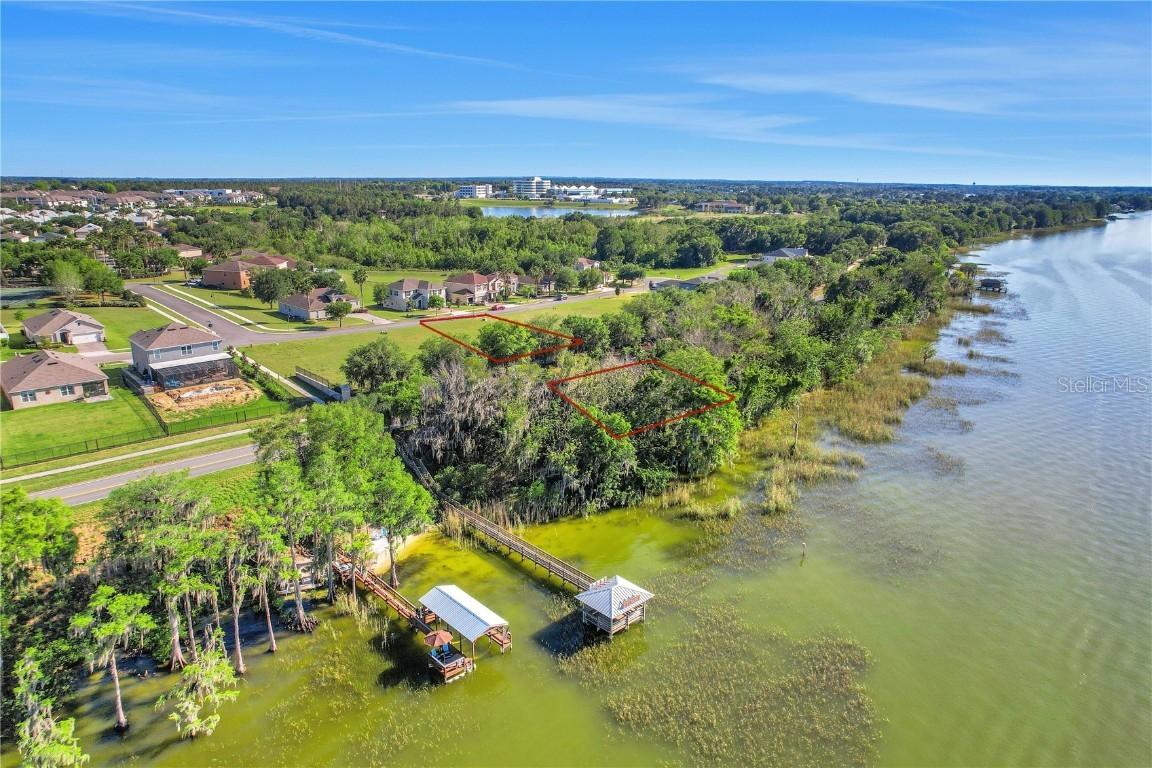 3255 Landing View, Tavares, FL 32778