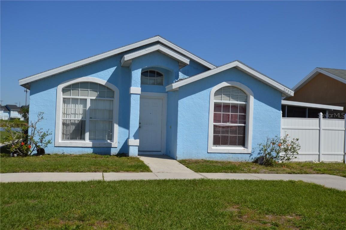 2357 Harbor Town Dr., Kissimmee, FL 34744