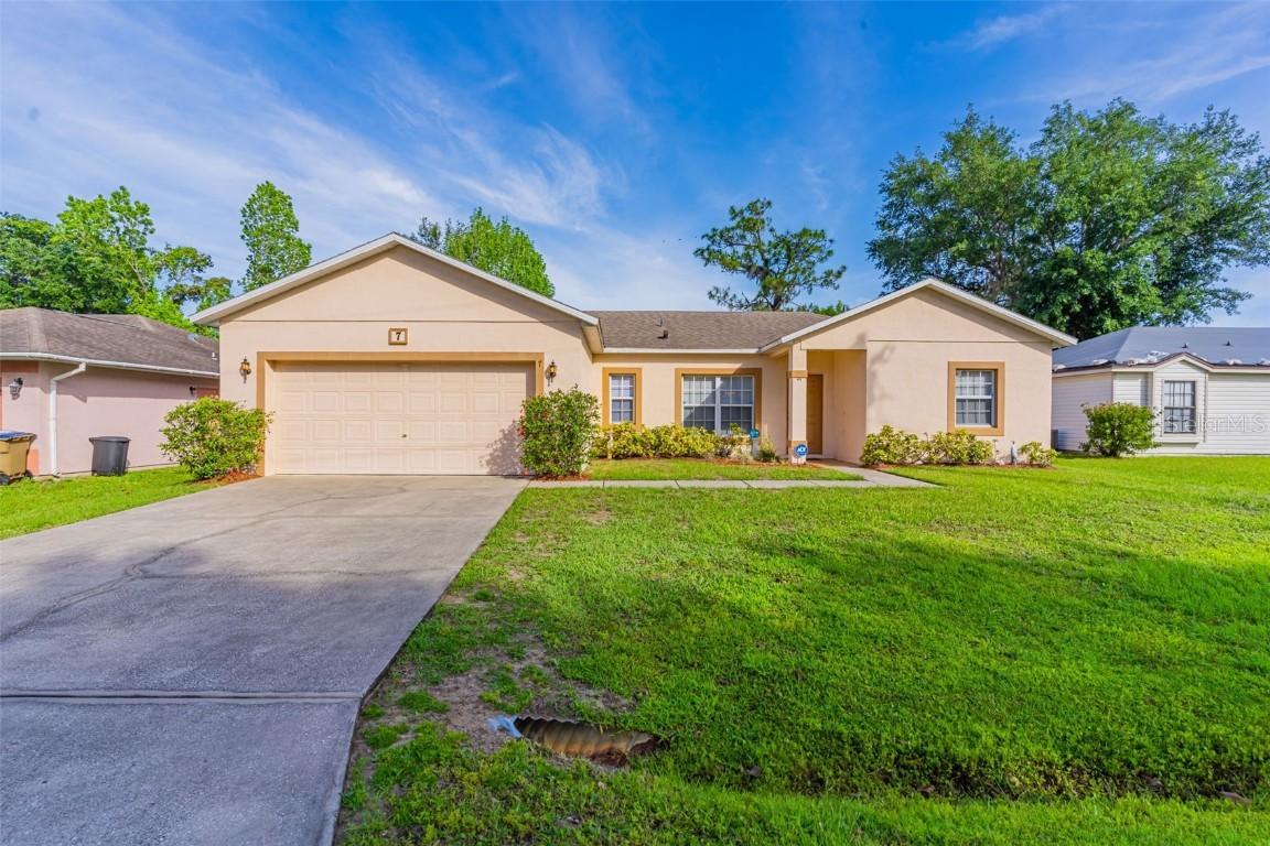 7 Tamiami Way, Kissimmee, FL 34758