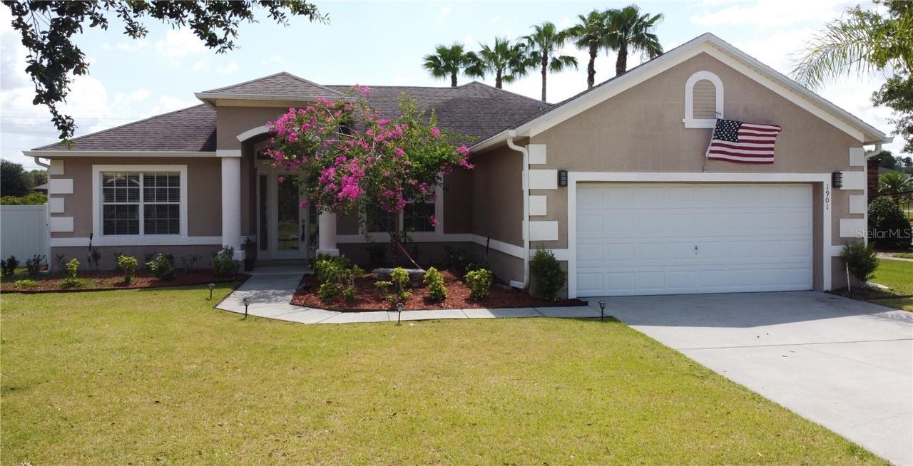 1901 Lazy Oaks Loop, St. Cloud, FL 34771