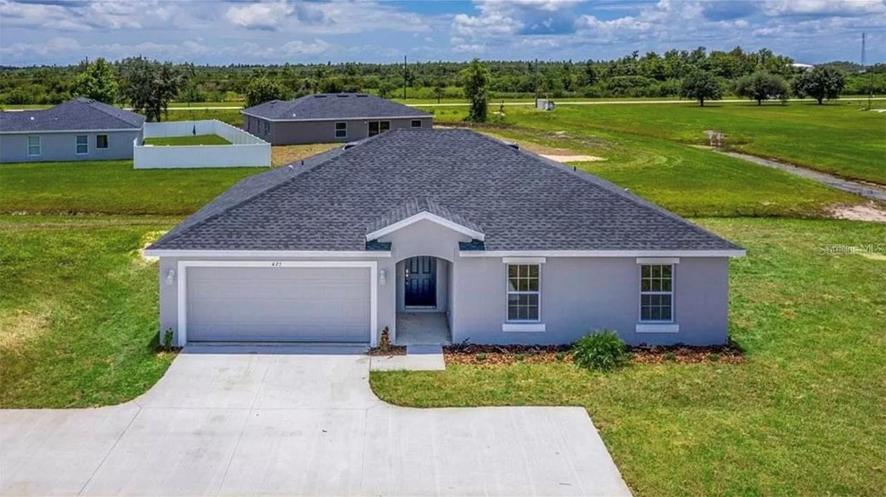 522 Bristol Cir., Kissimmee, FL 34758