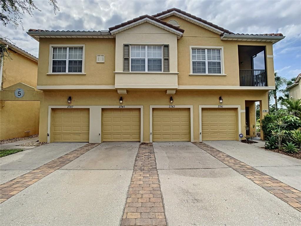 2745 Oakwater Dr., Kissimmee, FL 34747