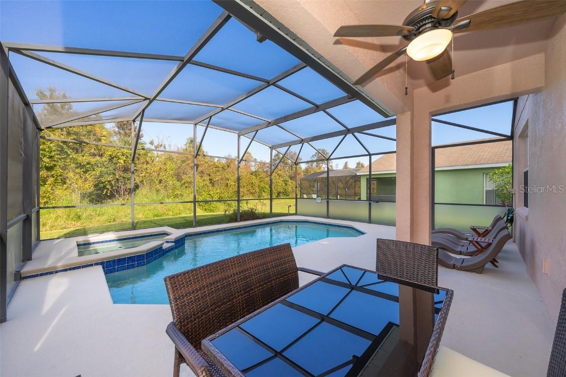 224 Blue Jay Way, Davenport, FL 33896