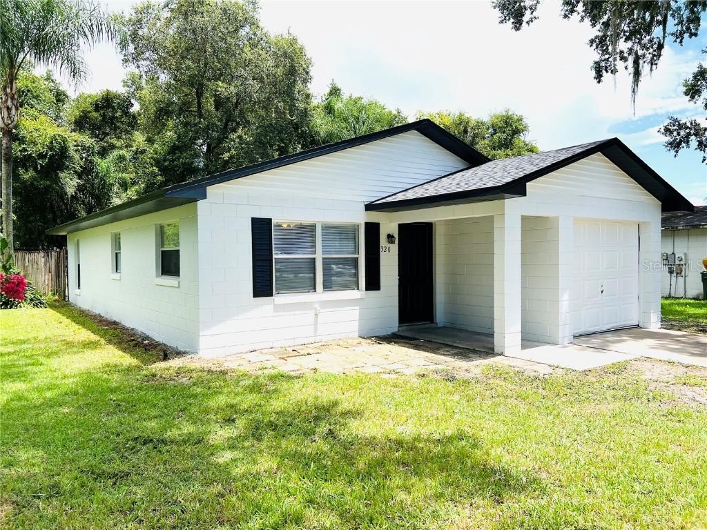 320 Amanda Ln. #18, Leesburg, FL 34748