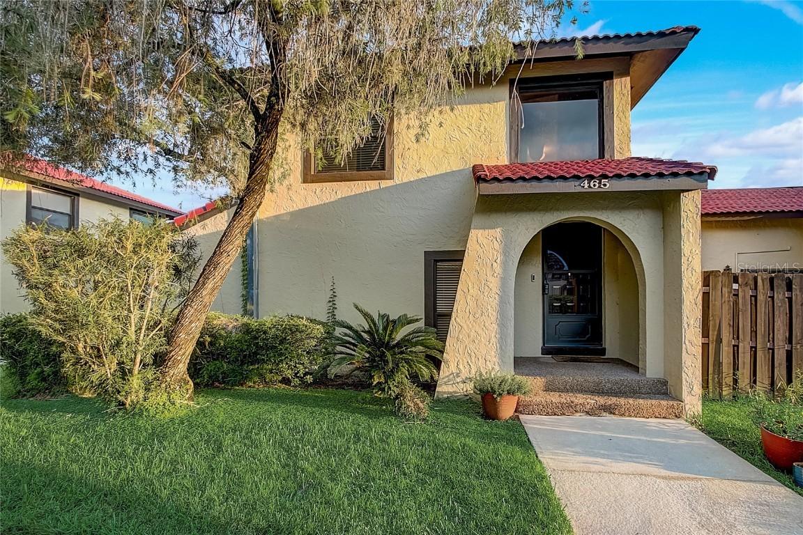 465 Hunter Cir., Kissimmee, FL 34758