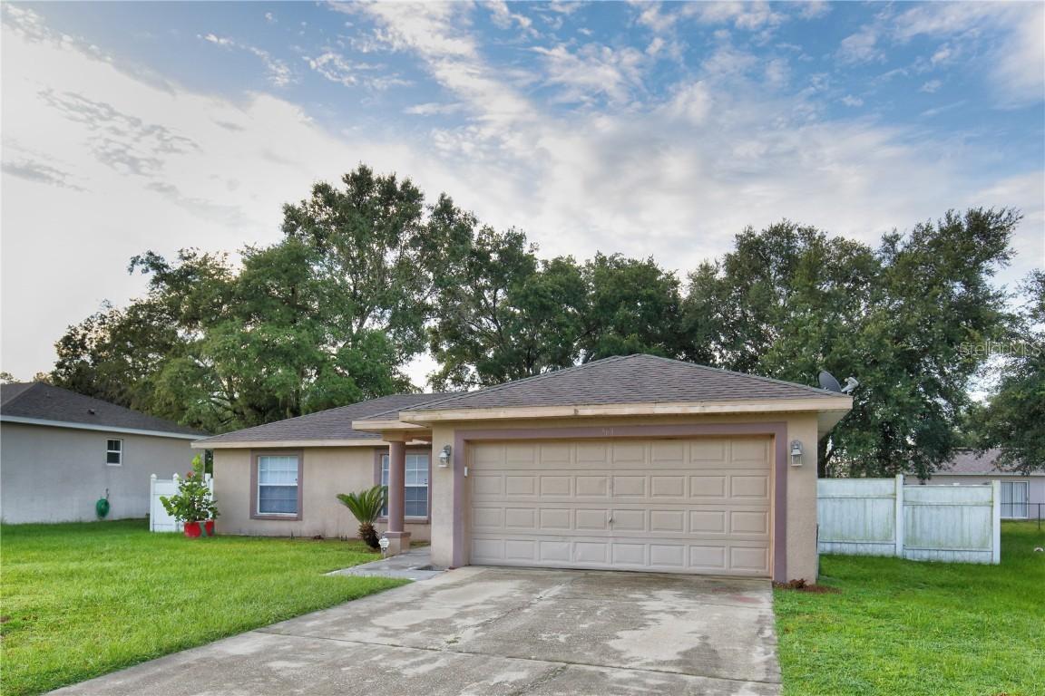 563 Kingfisher Dr., Poinciana, FL 34759