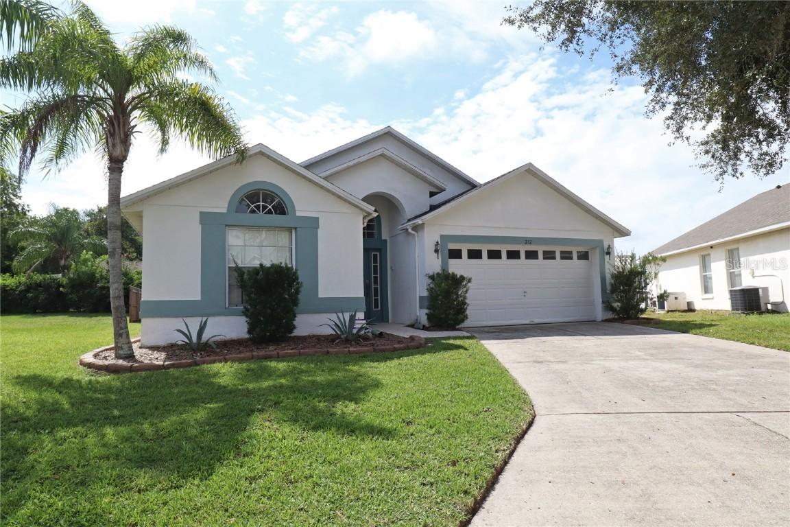 232 Lake Shore Pkwy., Davenport, FL 33896