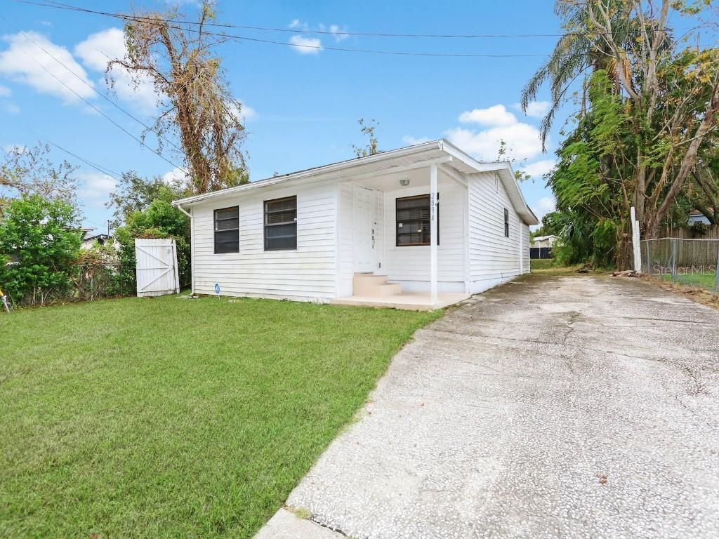 2894 Keystone Heights St., Apopka, FL 32703