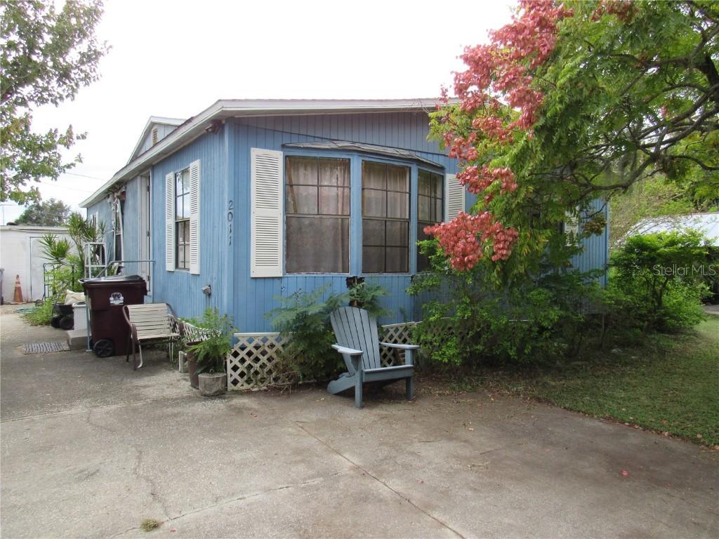 2011 Palm St., Saint Cloud, FL 34769