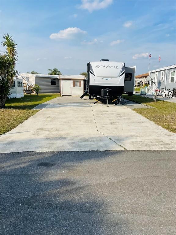 118 Flamingo St., Davenport, FL 33837