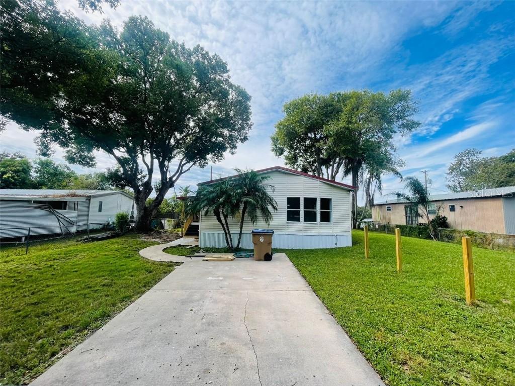 2765 Tropical Lake Dr., Kissimmee, FL 34741