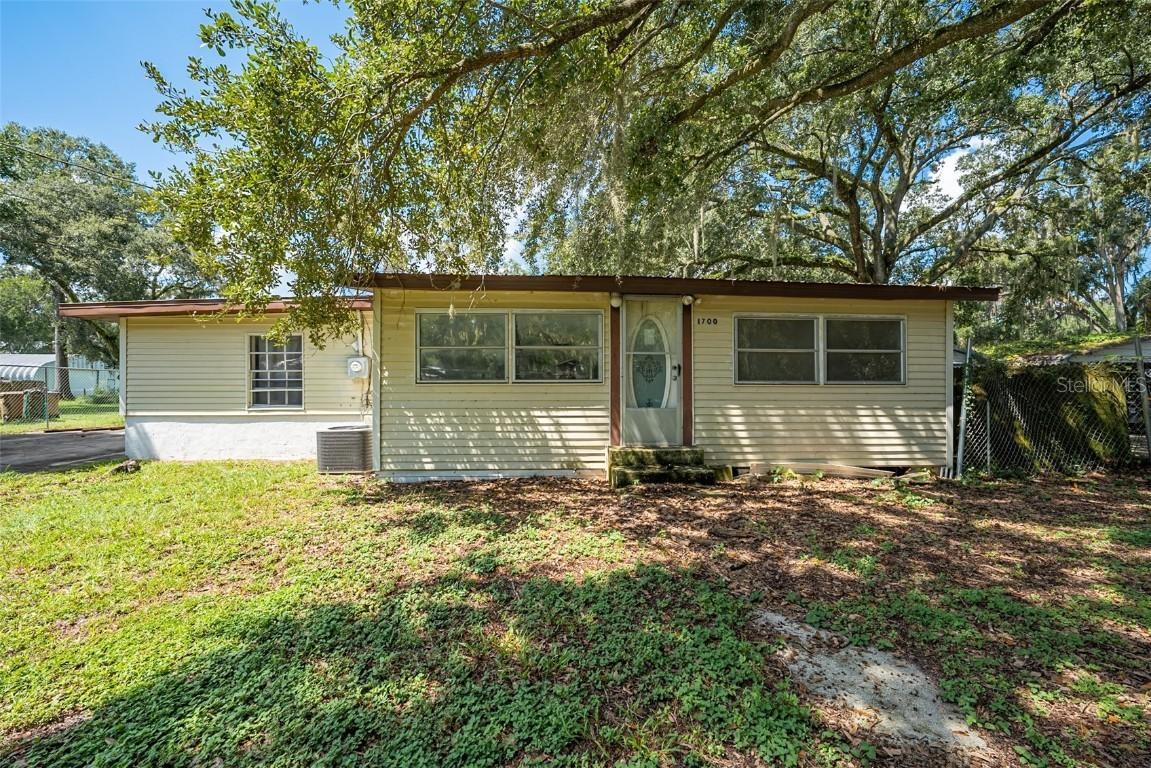 1700 Evergreen St., Kissimmee, FL 34746