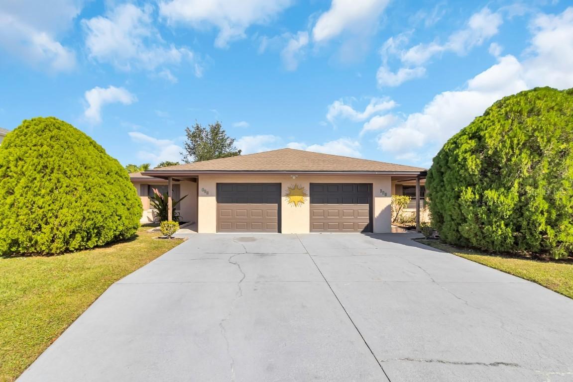 378 Dundee Dr., Poinciana, FL 34759