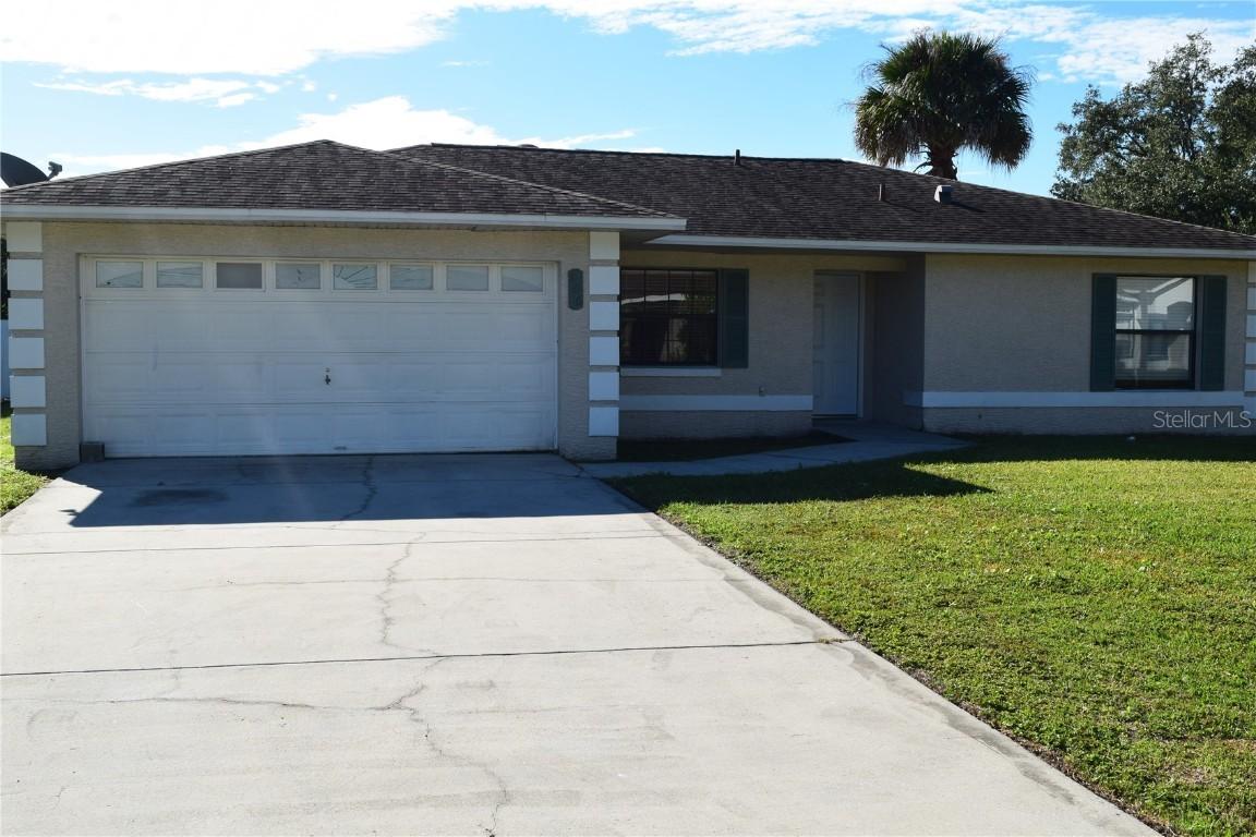 406 Jay Ct., Kissimmee, FL 34759