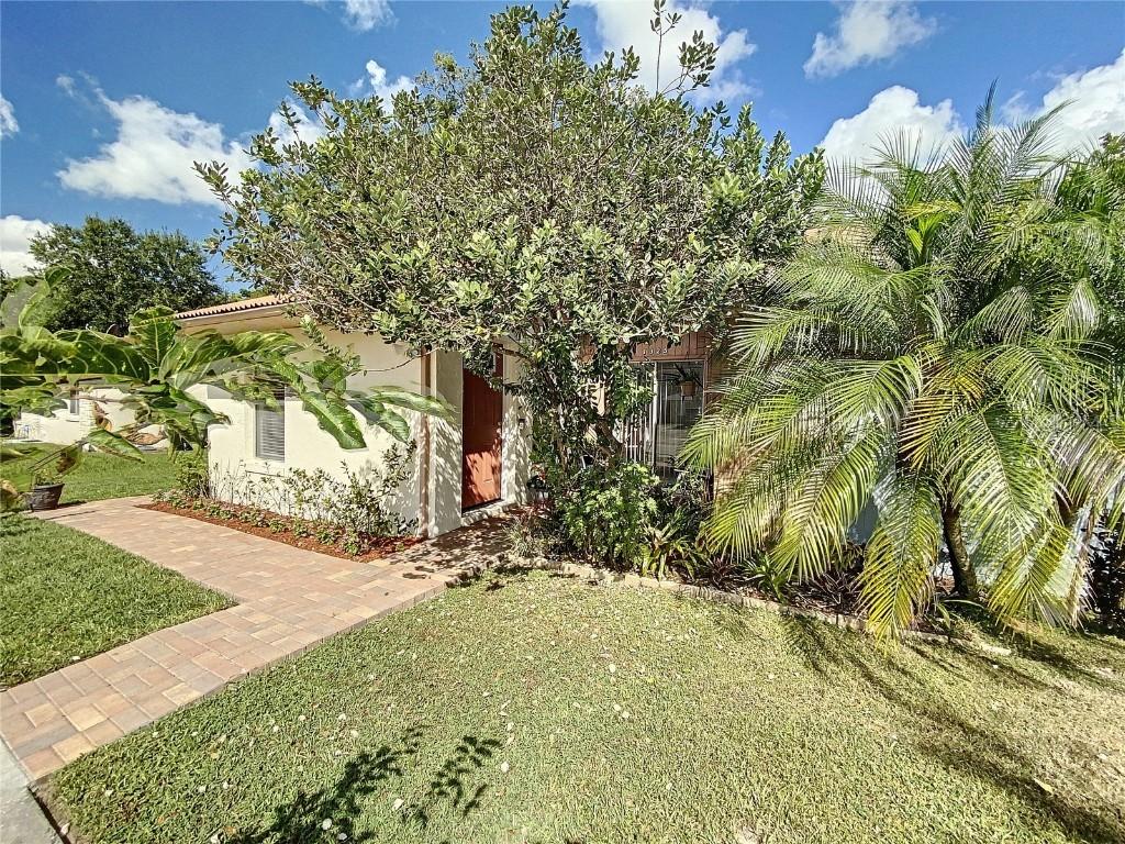 1325 Ravida Cir., Orlando, FL 32825