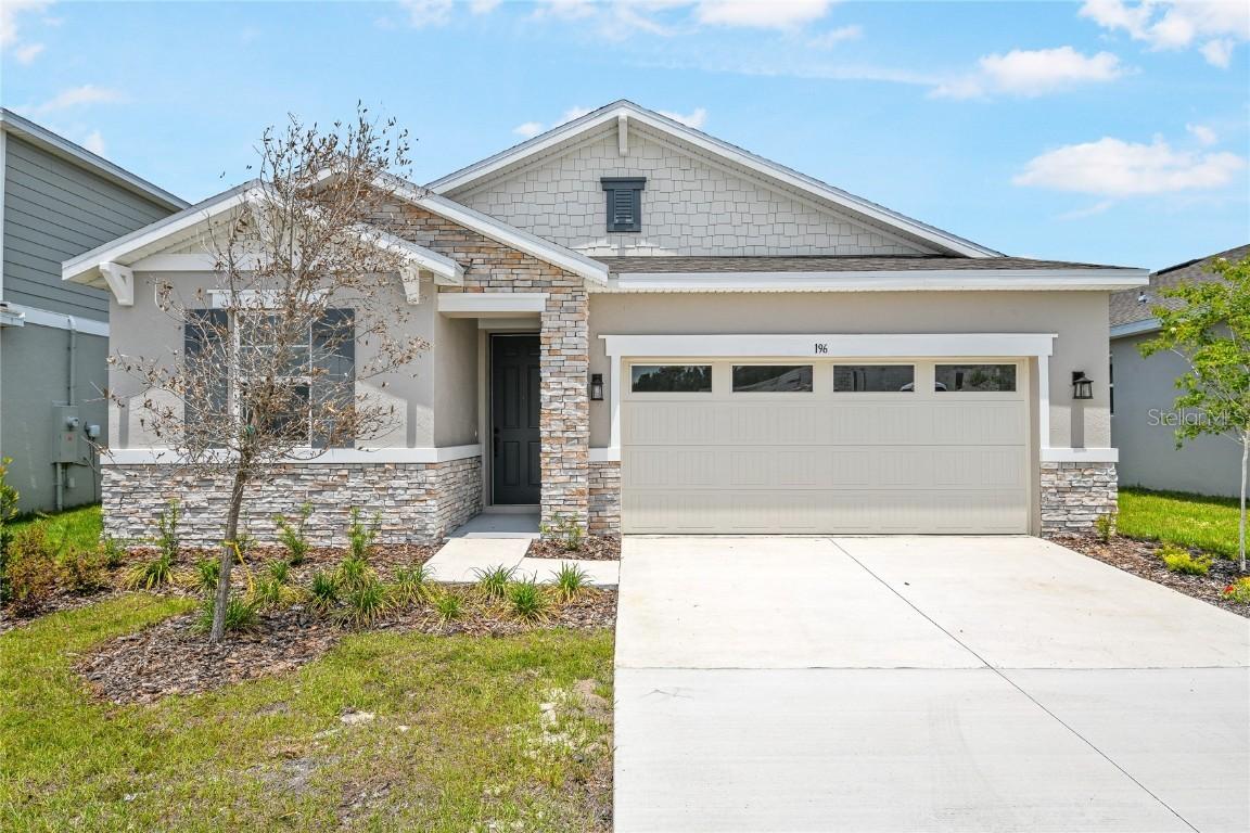 196 Flag Lilly Ln., Umatilla, FL 32784
