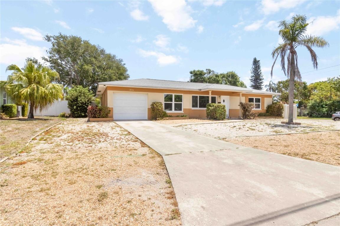 1801 40th St., St Petersburg, FL 33713