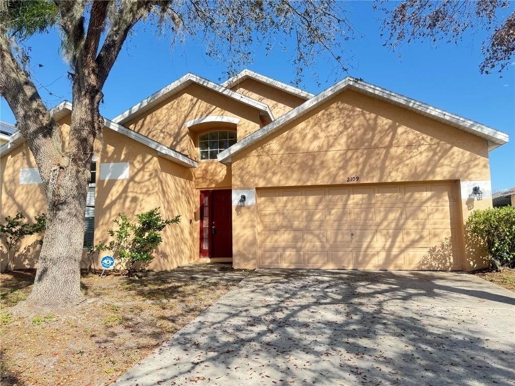 2109 Woodsedge Dr., Kissimmee, FL 34746