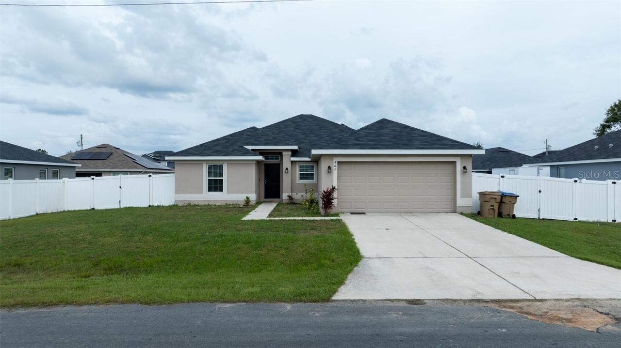 464 Bridgewater Ct., Kissimmee, FL 34758