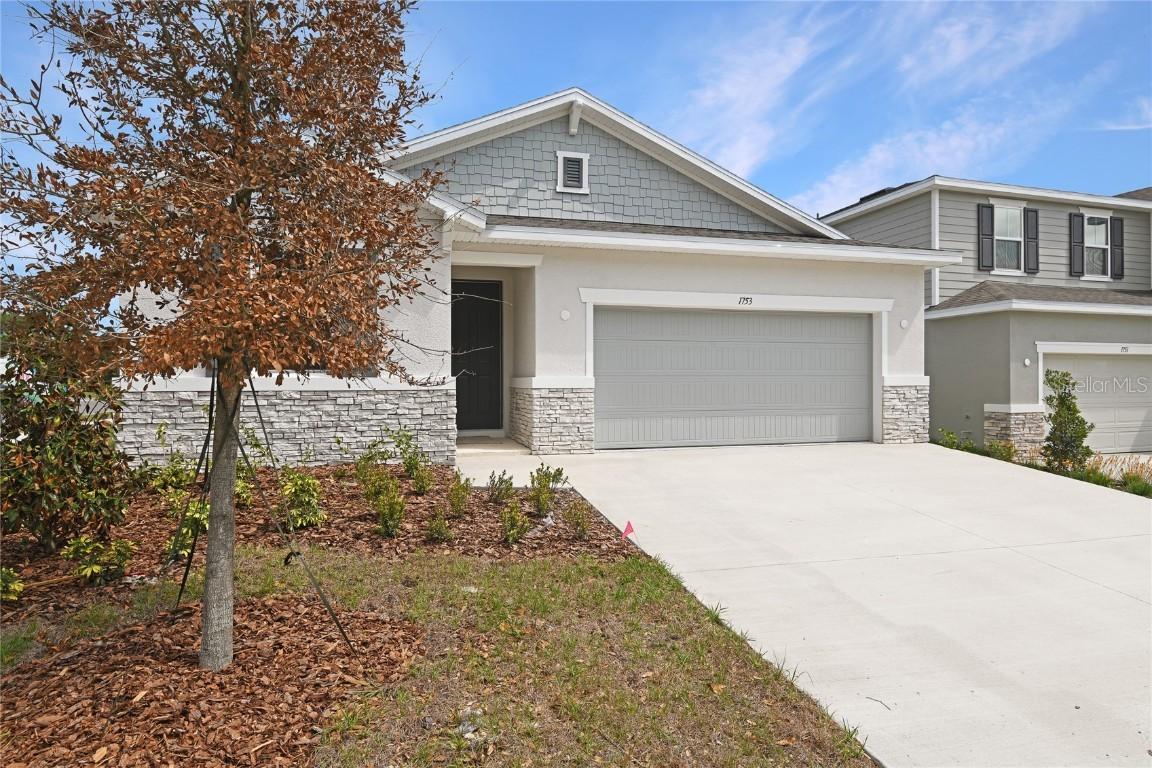 1753 Carnelian St., Deland, FL 32720