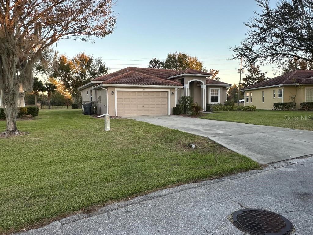 421 Bay Leaf Dr., Kissimmee, FL 34759