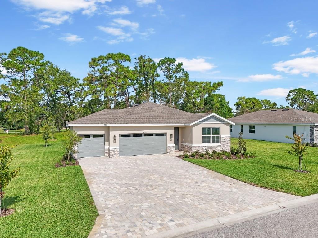 9109 Players Dr., Weeki Wachee, FL 34613