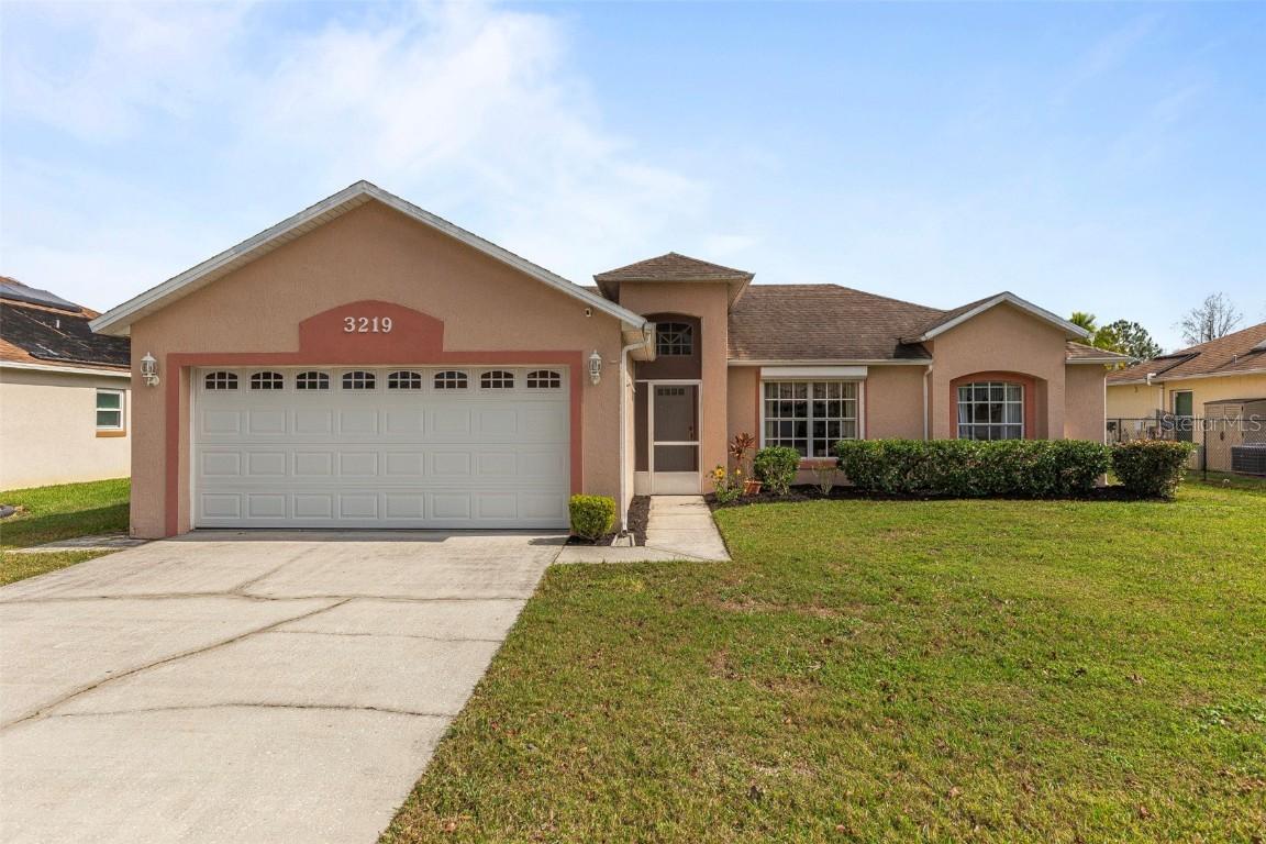 3219 Sawgrass Creek Cir., St Cloud, FL 34772