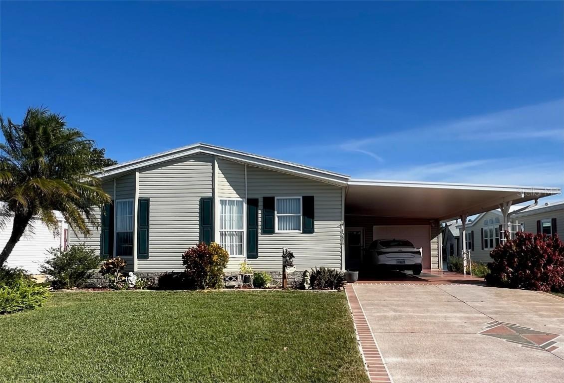 1296 Skyline Dr., Tavares, FL 32778