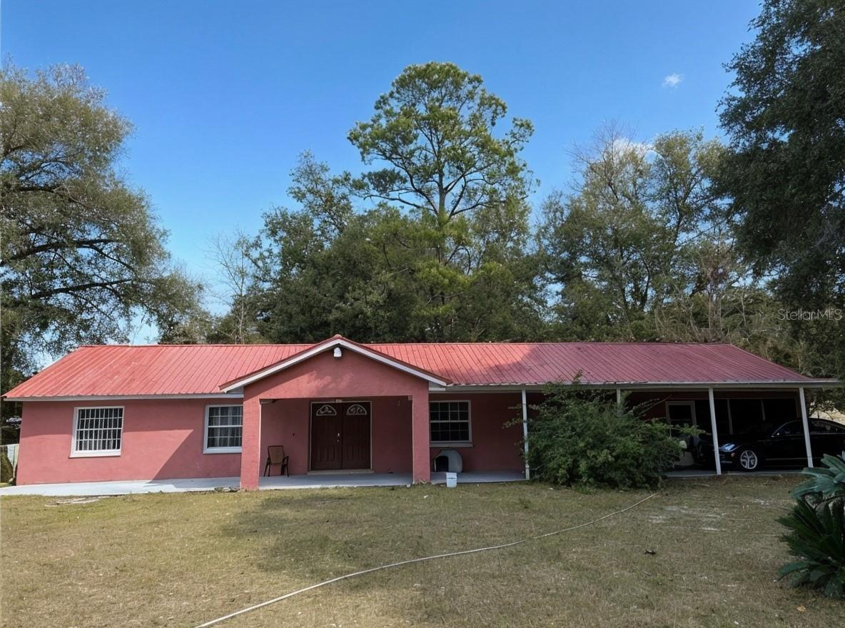 912 NE 144th Ct., Silver Springs, FL 34488