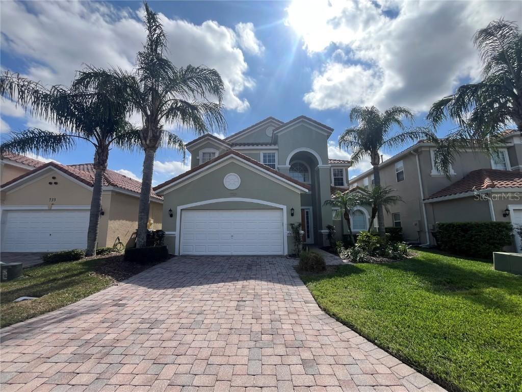 723 Tuscan Hills Blvd., Davenport, FL 33897