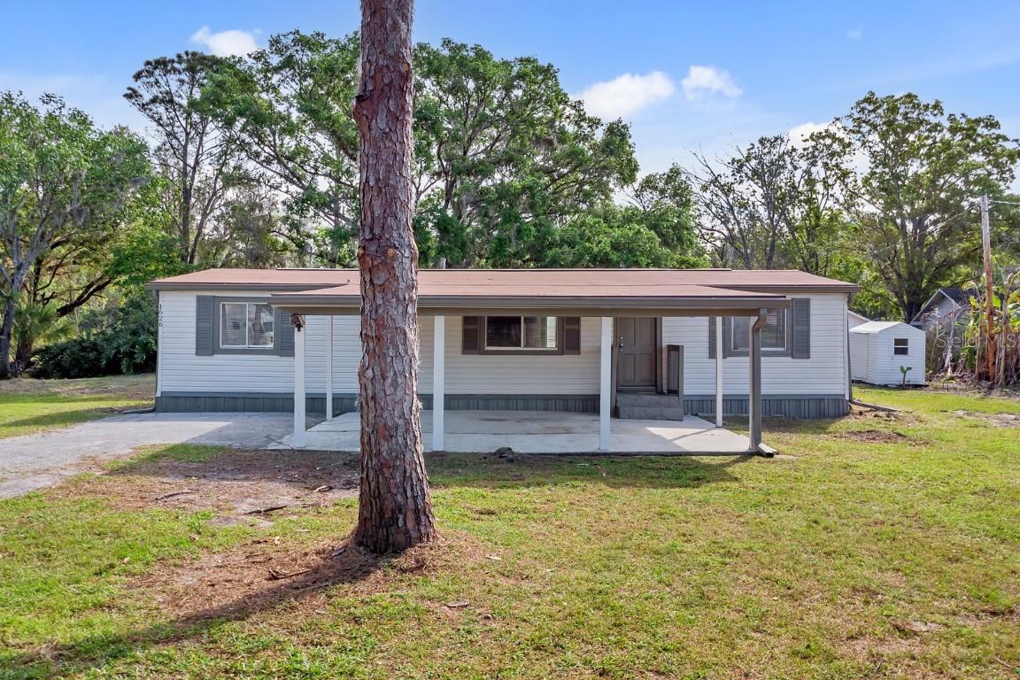 1626 Dawn Heights Dr., Lakeland, FL 33801