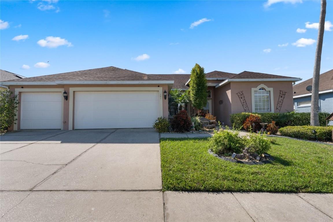 141 Prestwick Dr., Davenport, FL 33897