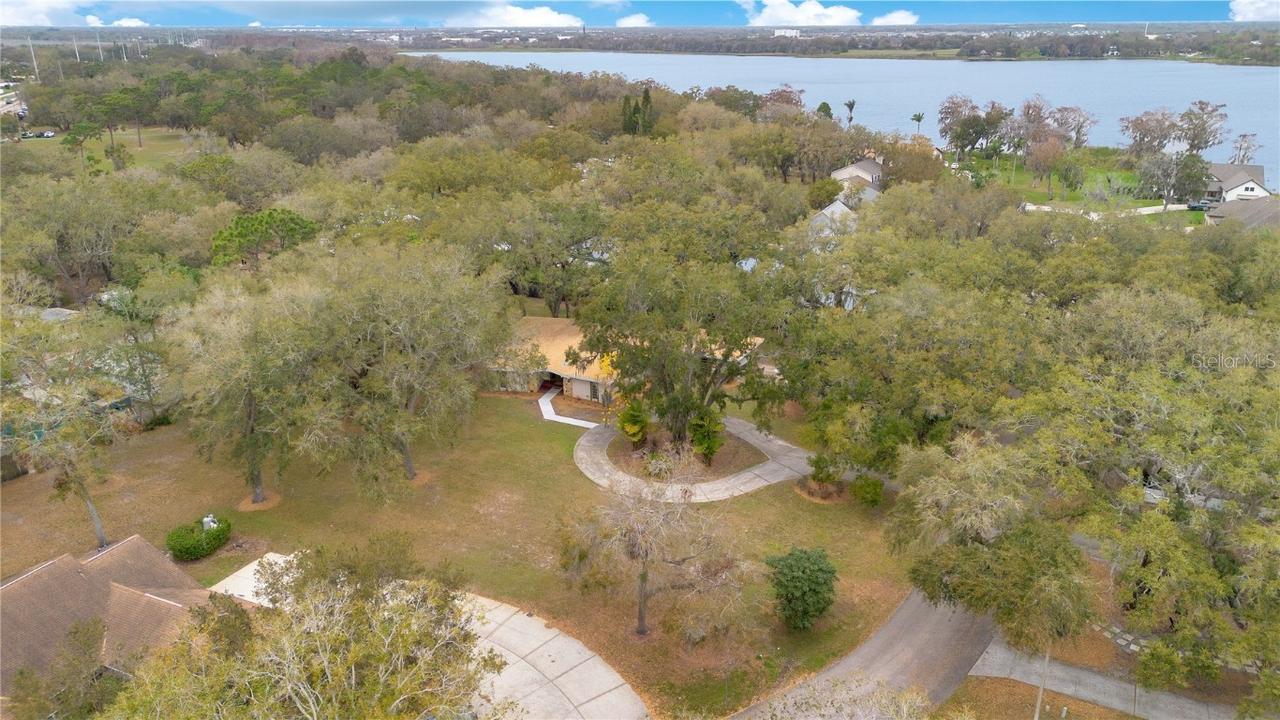 1590 Twelve Oaks Cir., Kissimmee, FL 34744