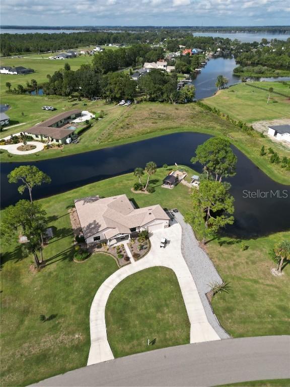 3607 Hidden River Ln., Tavares, FL 32778