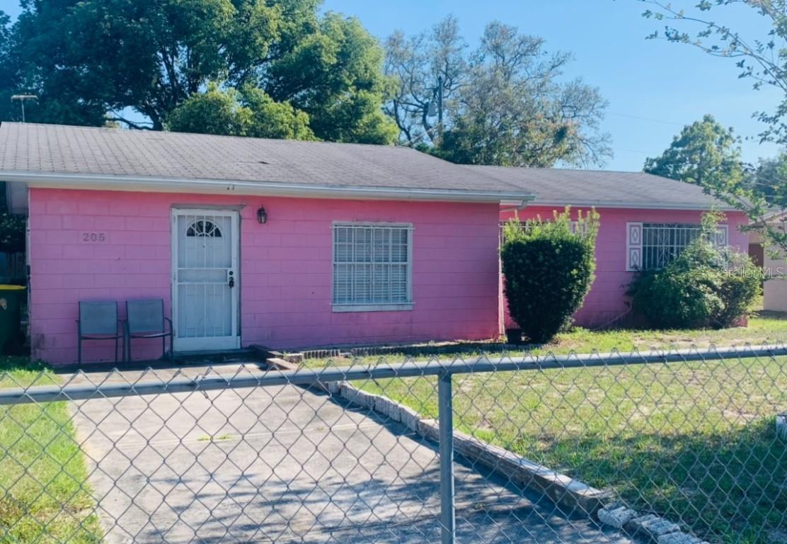 205 Elinor Ave., Dundee, FL 33838