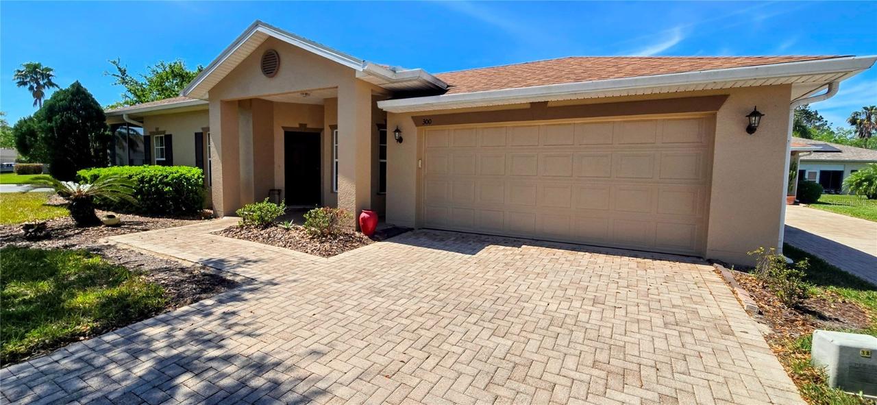 300 Falling Water Dr., Poinciana, FL 34759