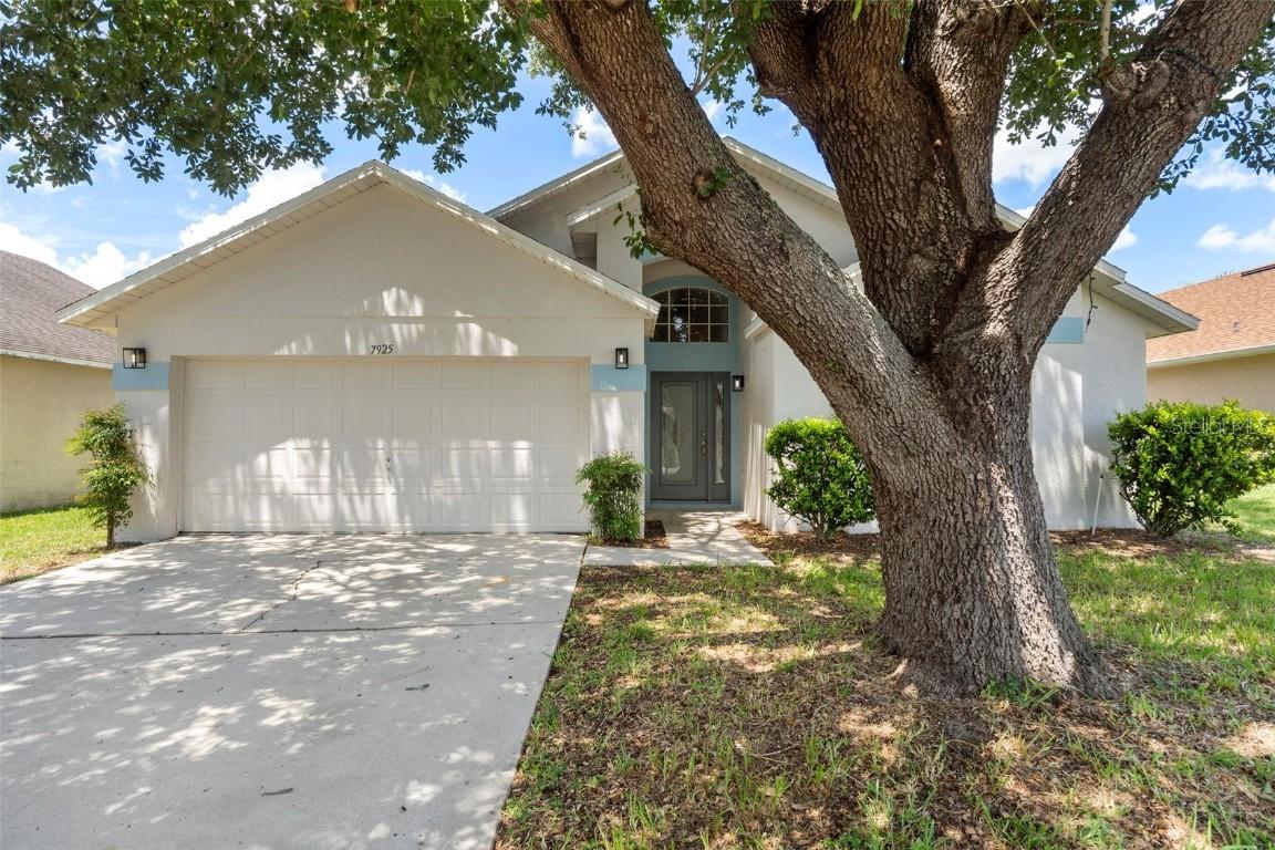 7925 Magnolia Bend Ct., Kissimmee, FL 34747