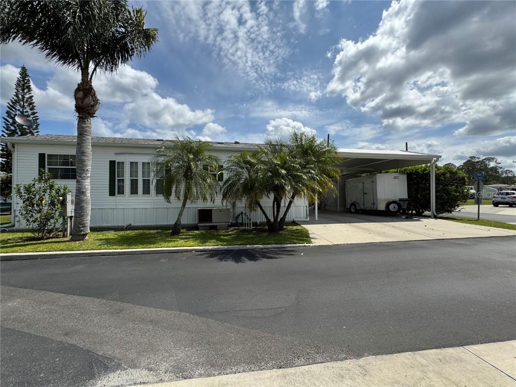 1385 Pine Island Dr., St Cloud, FL 34771