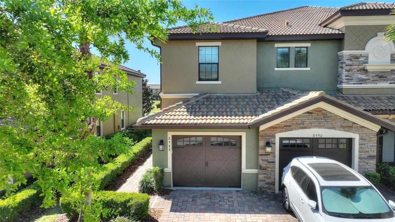 8988 Azalea Sands Ln, Davenport, FL 33896