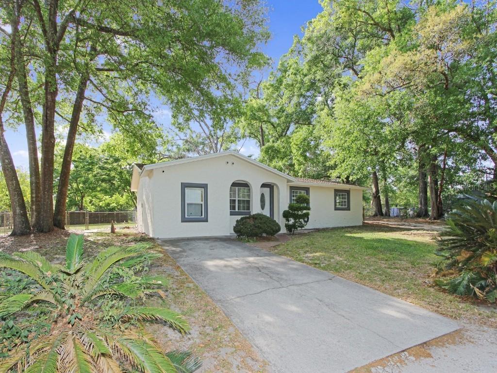942 Haas Ave., Apopka, FL 32703