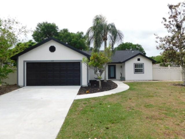 527 Stillwater Dr., Oviedo, FL 32765