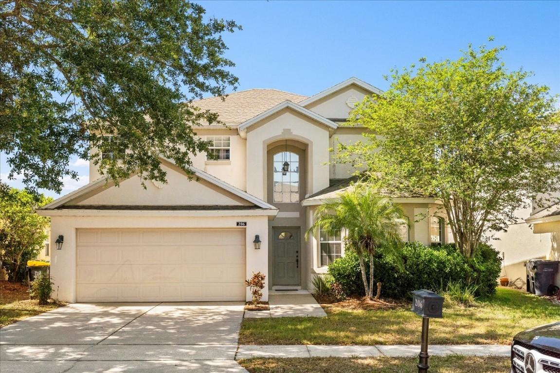 206 Bonville Dr., Davenport, FL 33897
