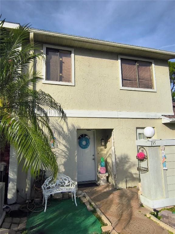 135 Pine Island Cir., Kissimmee, FL 34743