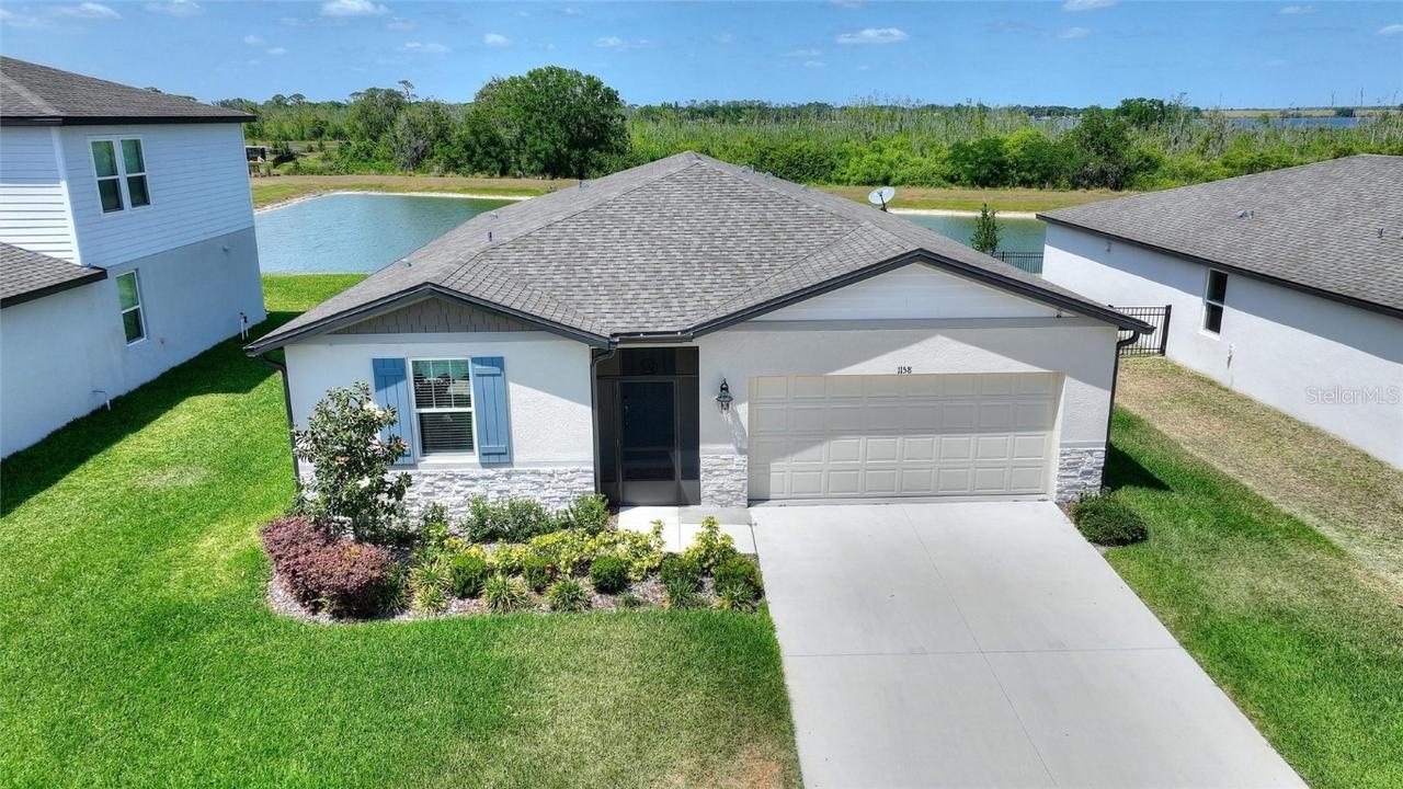 1158 Oak Valley Dr., Auburndale, FL 33823