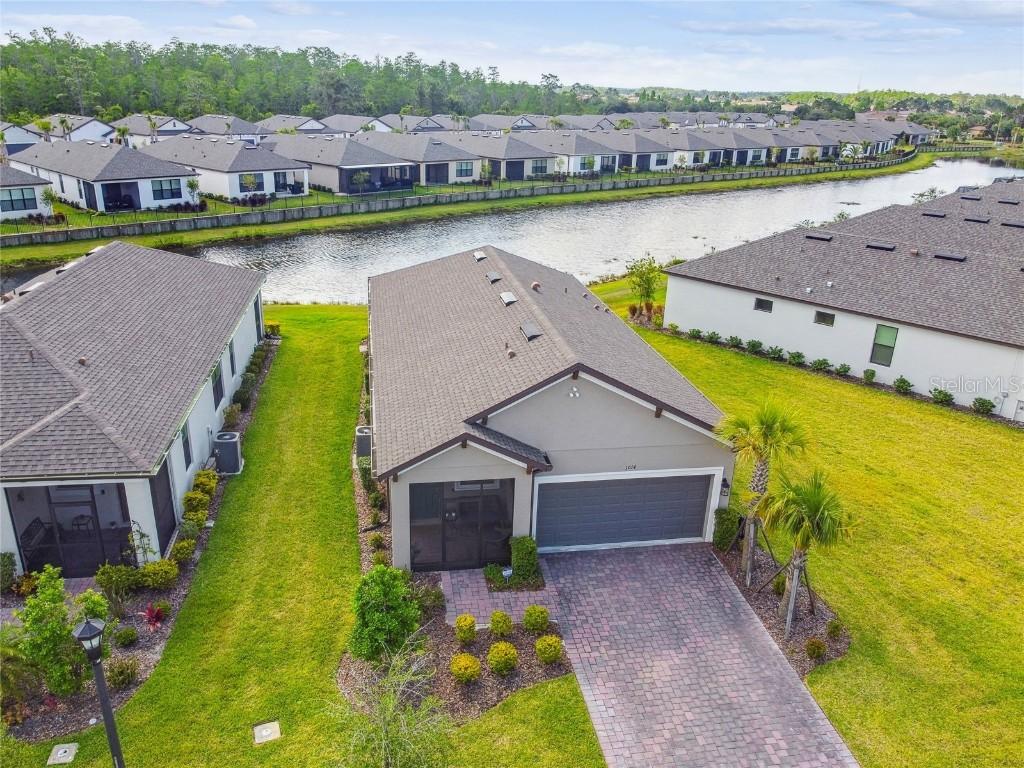 1014 Umbria Dr, Kissimmee, FL 34759