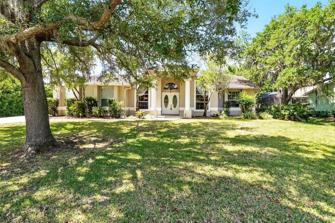 2374 Eagle Trace Dr., Kissimmee, FL 34746